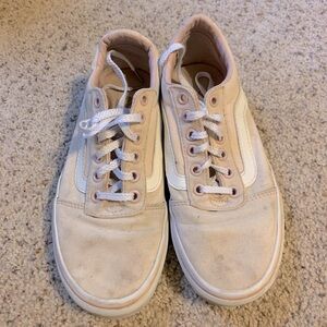 Light Pink Vans Women’s 6
